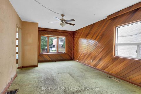Photo 4 at 89 Chelwood Road, Ionview, Toronto