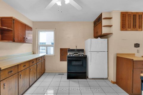 Photo 12 at 89 Chelwood Road, Ionview, Toronto