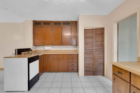 Photo 13 at 89 Chelwood Road, Ionview, Toronto