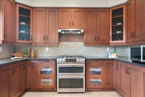 Photo 22 at 3 Prince Williams Way, Shore, Barrie