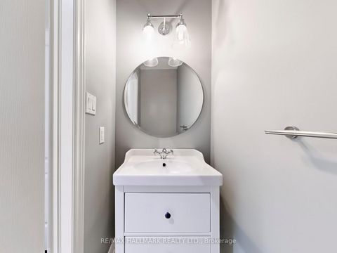 Photo 15 at 22 Laura Sabrina Drive, Sonoma Heights, Vaughan