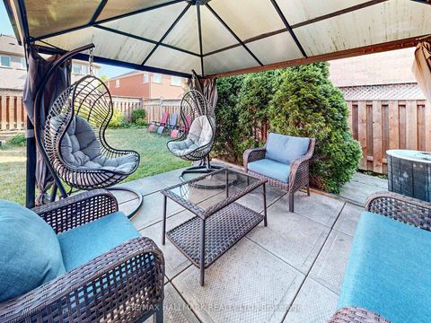 Photo 33 at 22 Laura Sabrina Drive, Sonoma Heights, Vaughan