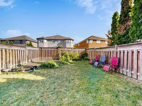 Photo 35 at 22 Laura Sabrina Drive, Sonoma Heights, Vaughan