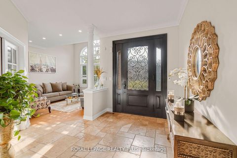 Photo 4 at 2376 Valley Forest Way, RO River Oaks, Oakville
