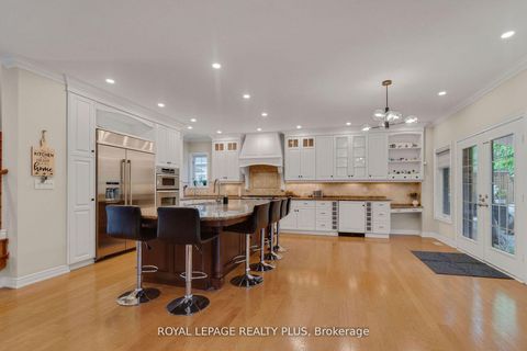 Photo 12 at 2376 Valley Forest Way, RO River Oaks, Oakville