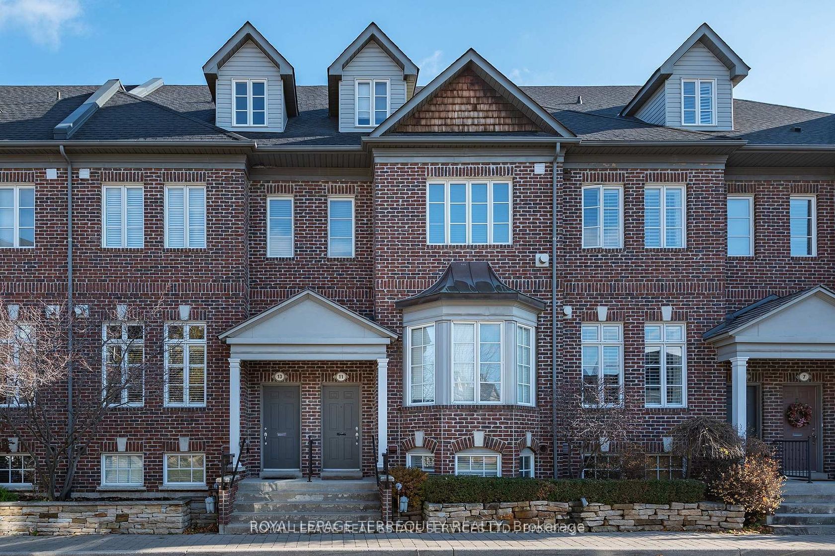 11 Shires Lane, City Centre West, Toronto 