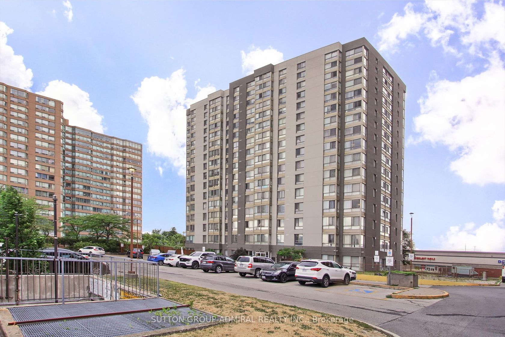 1205 - 2470 Eglinton Avenue W, Greenbrook, Toronto 