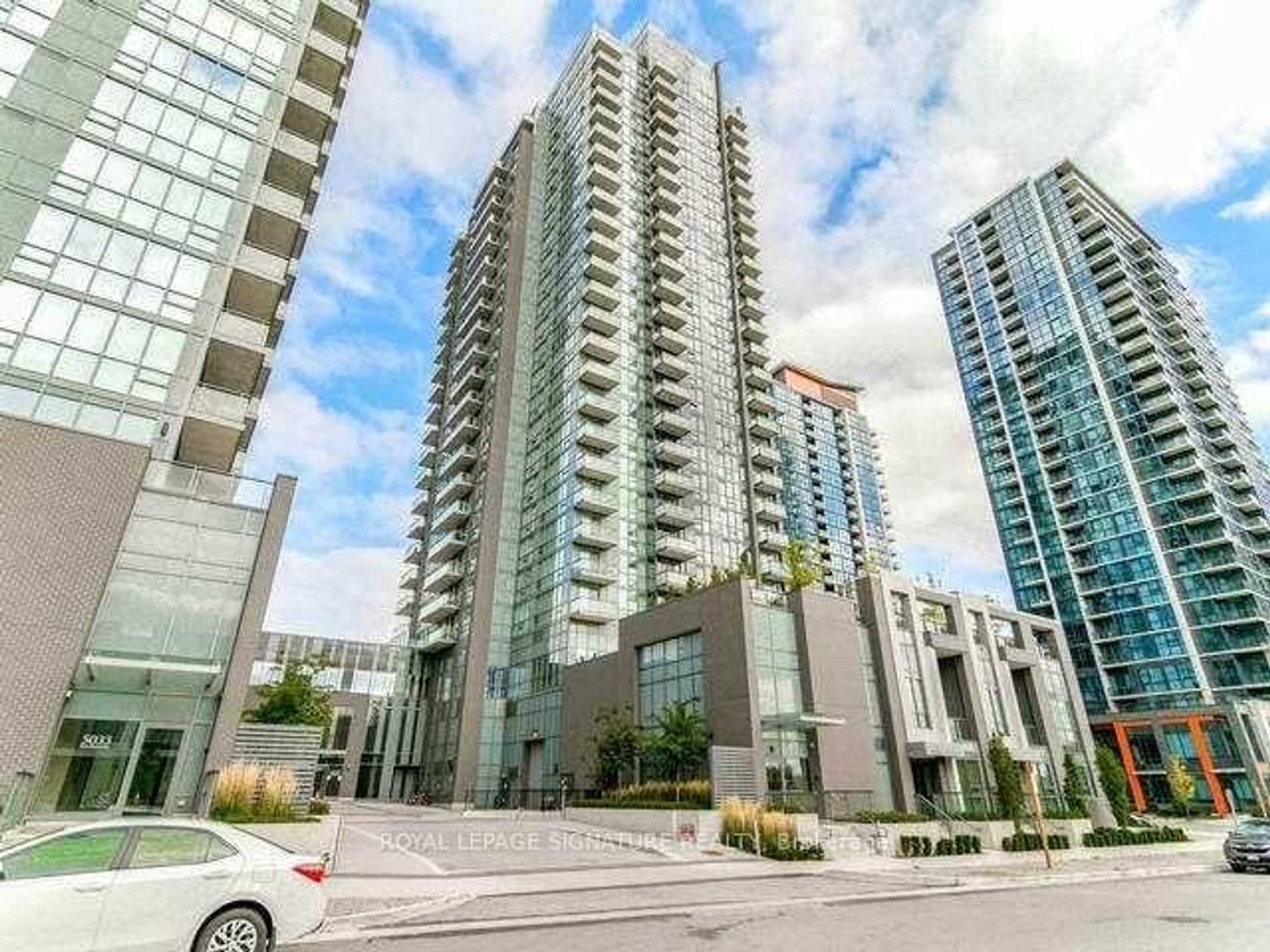 903 - 5025 Four Springs Avenue, Hurontario, Mississauga 