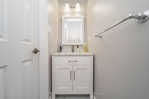 Photo 11 at 456 La Rocca Avenue, Vellore Village, Vaughan