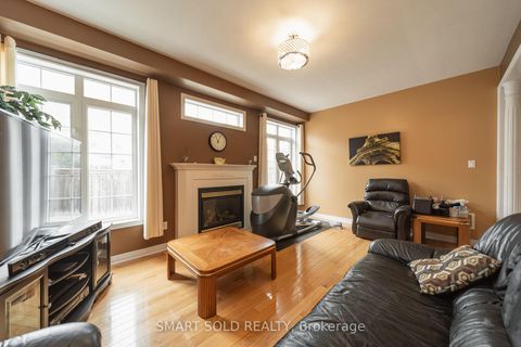 Photo 13 at 456 La Rocca Avenue, Vellore Village, Vaughan