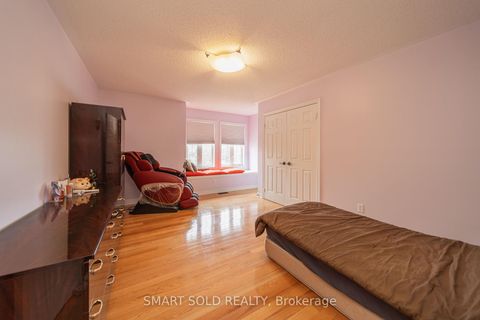 Photo 15 at 456 La Rocca Avenue, Vellore Village, Vaughan