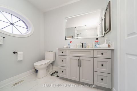 Photo 19 at 456 La Rocca Avenue, Vellore Village, Vaughan