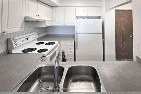 Photo 14 at Ph201 - 1 Lee Centre Drive, Bendale, Toronto