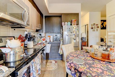 Photo 11 at 212 - 7890 Bathurst Street, Beverley Glen, Vaughan