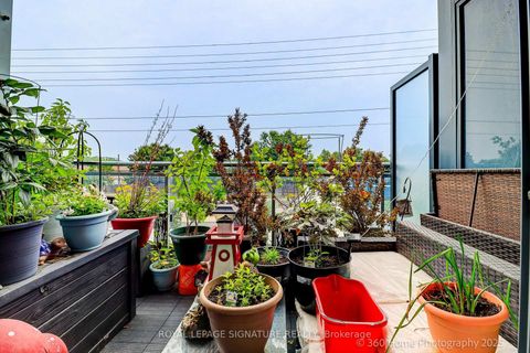 Photo 12 at 212 - 7890 Bathurst Street, Beverley Glen, Vaughan
