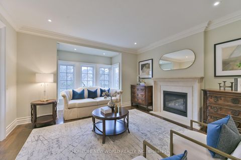 Photo 5 at 33 Evita Court, Uplands, Vaughan