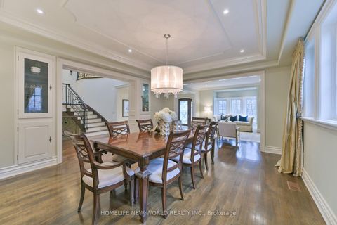 Photo 8 at 33 Evita Court, Uplands, Vaughan