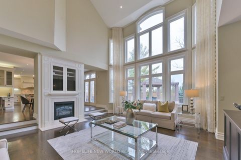Photo 17 at 33 Evita Court, Uplands, Vaughan