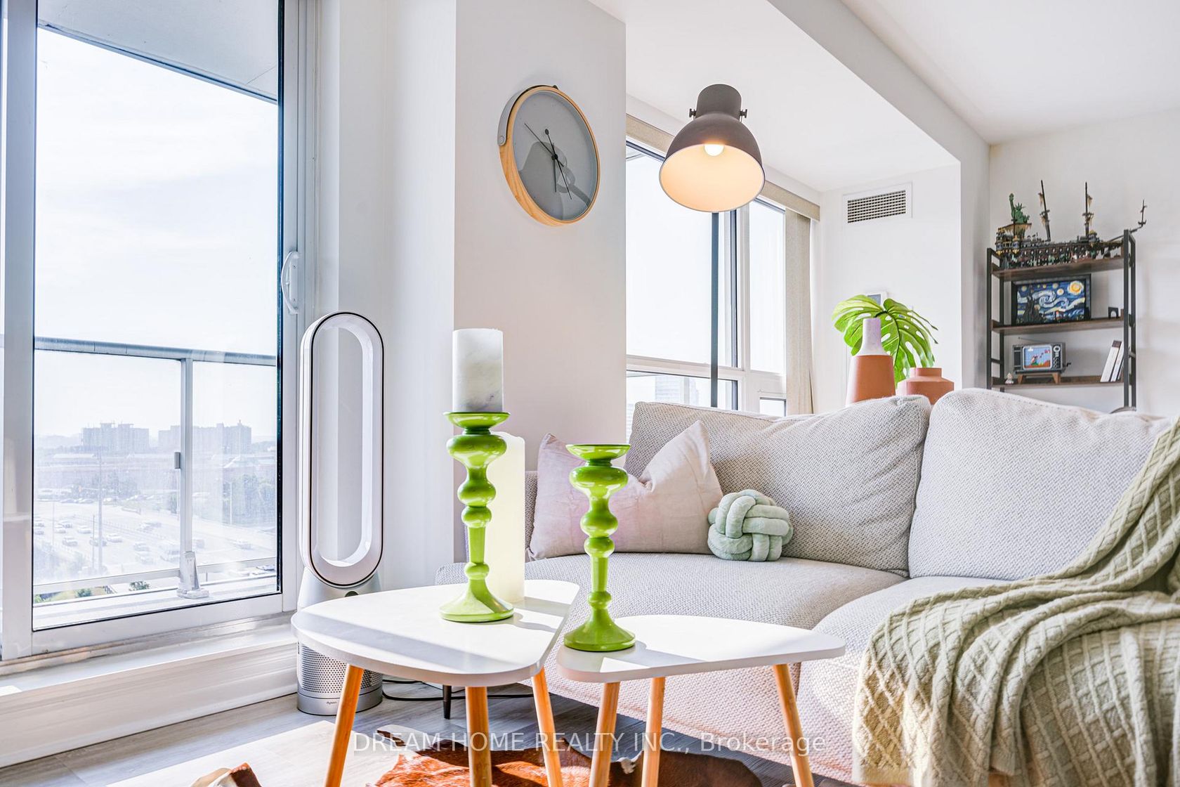 904 - 2015 Sheppard Avenue E, Henry Farm, Toronto by Loree Meneguzzi Real Estate 904 - 2015 Sheppard Avenue E, Henry Farm, Toronto