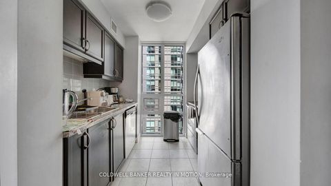 Photo 19 at 918 - 25 Lower Simcoe Street, Waterfront Communities C1, Toronto