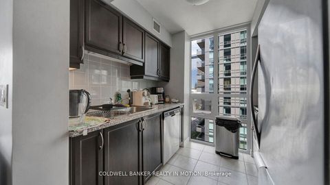 Photo 20 at 918 - 25 Lower Simcoe Street, Waterfront Communities C1, Toronto