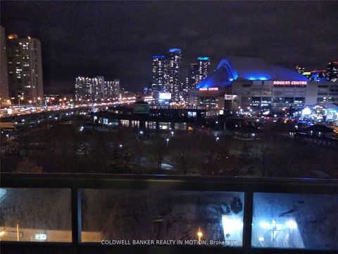 Photo 35 at 918 - 25 Lower Simcoe Street, Waterfront Communities C1, Toronto