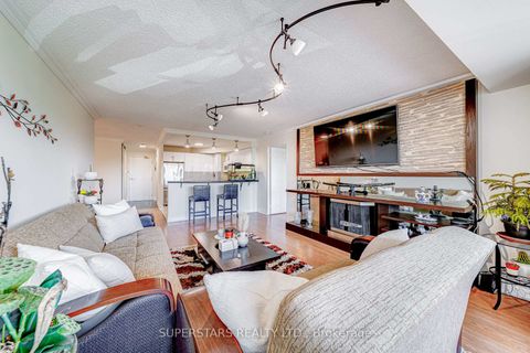 Photo 5 at 512 - 7300 Yonge Street, Yorkhill, Vaughan