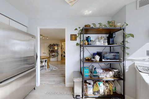 Photo 11 at 1212 - 25 Maitland Street, Yonge Corridor, Toronto