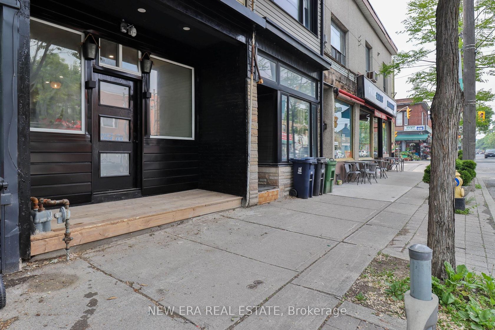990 Dovercourt Road, Junction, Toronto 