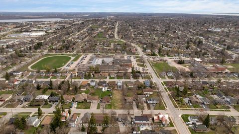 Photo 6 at 147 Peel Street, Wellington, Barrie