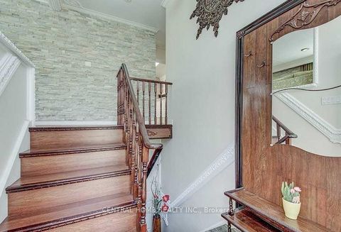 Photo 4 at 222 Dunview Avenue, Willowdale East, Toronto Photo 4 at 222 Dunview Avenue, Willowdale East, Toronto