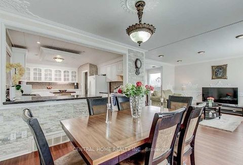 Photo 13 at 222 Dunview Avenue, Willowdale East, Toronto