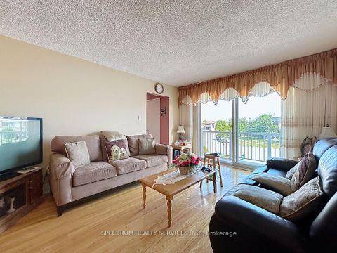 Photo 6 at 20 Terra Road, East Woodbridge, Vaughan