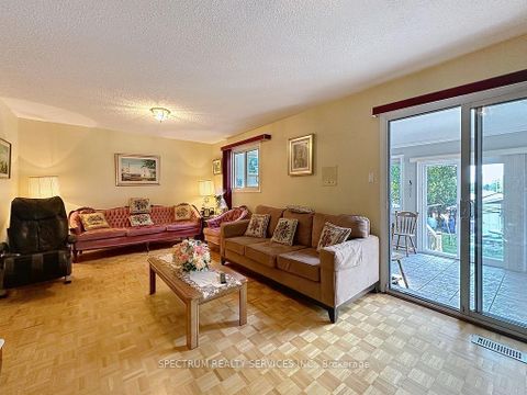 Photo 11 at 20 Terra Road, East Woodbridge, Vaughan