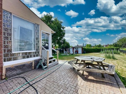 Photo 20 at 20 Terra Road, East Woodbridge, Vaughan