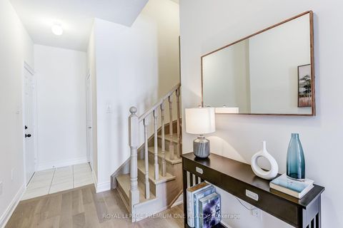 Photo 6 at 71 TENNANT Circle N, Vellore Village, Vaughan