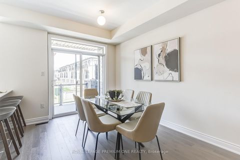 Photo 13 at 71 TENNANT Circle N, Vellore Village, Vaughan