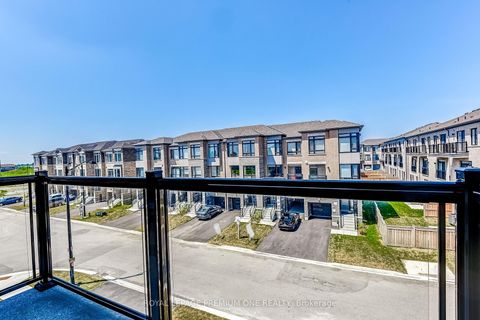 Photo 28 at 71 TENNANT Circle N, Vellore Village, Vaughan