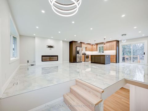 Photo 2 at 1046 Lebanon Drive, Alcona, Innisfil