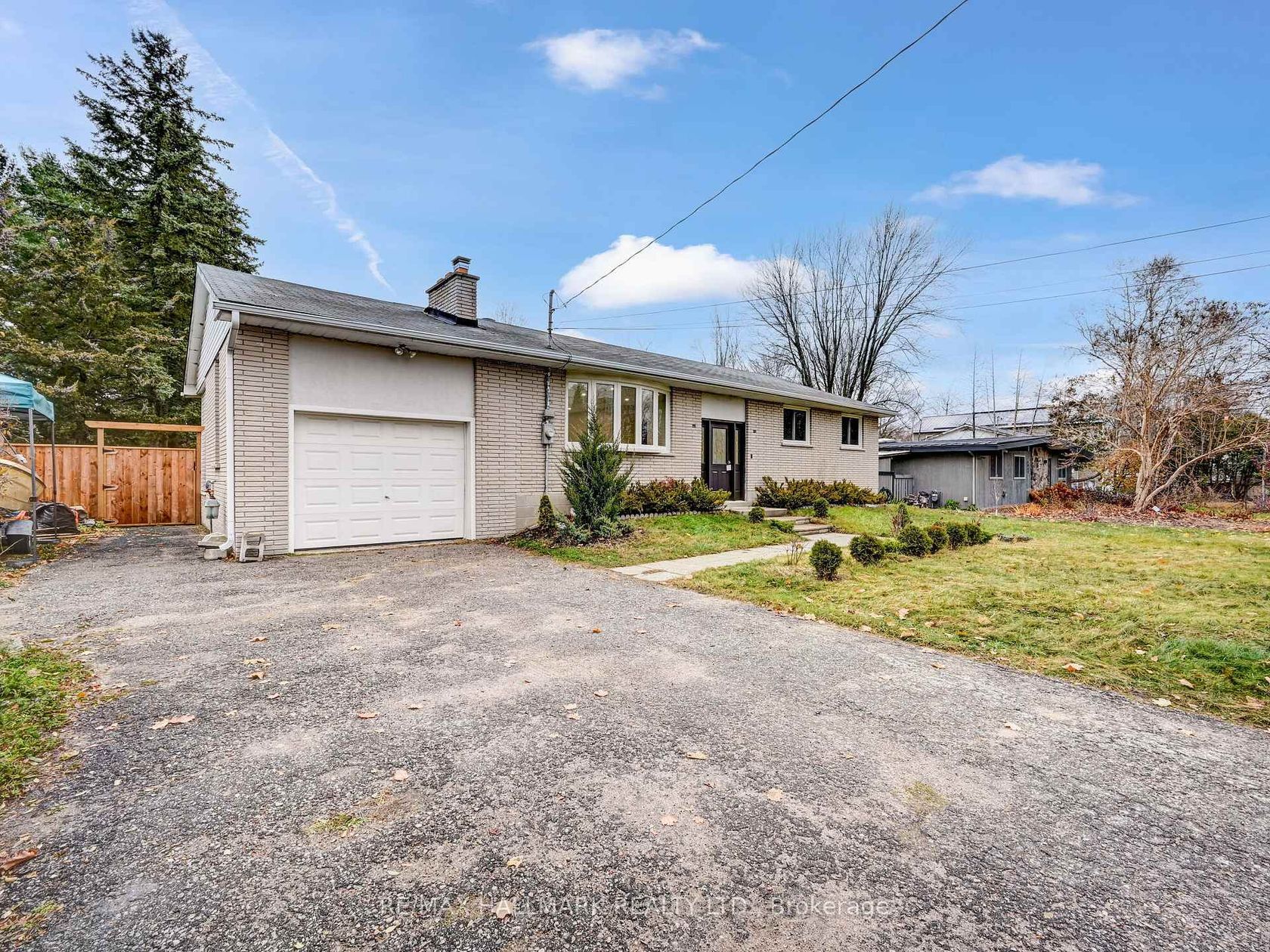 1046 Lebanon Drive, Alcona, Innisfil photo 3 1046 Lebanon Drive, Alcona, Innisfil photo 3