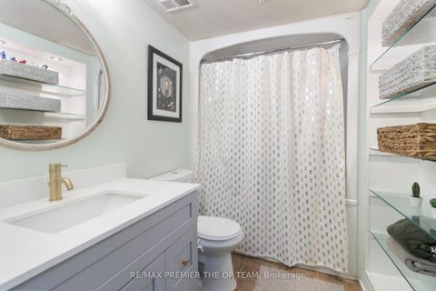 Photo 39 at 404 - 1440 Bishops Gate, GA Glen Abbey, Oakville