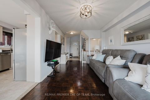 Photo 7 at 50 Beaverbrook Crescent, Rural Vaughan, Vaughan