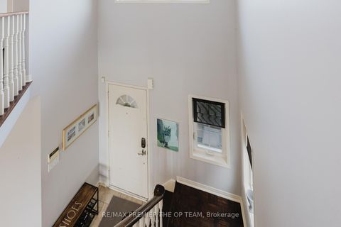 Photo 14 at 50 Beaverbrook Crescent, Rural Vaughan, Vaughan