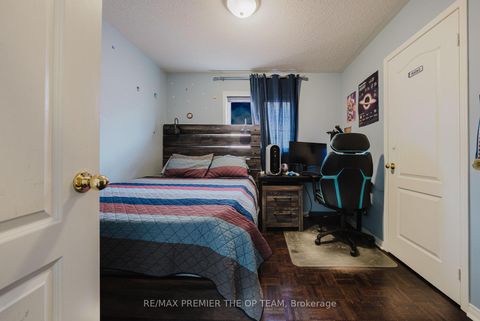 Photo 18 at 50 Beaverbrook Crescent, Rural Vaughan, Vaughan
