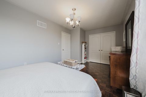 Photo 22 at 50 Beaverbrook Crescent, Rural Vaughan, Vaughan