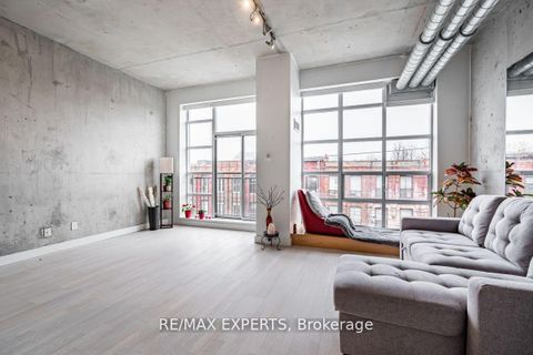 Photo 7 at 411 - 955 QUEEN Street W, Niagara, Toronto Photo 7 at 411 - 955 QUEEN Street W, Niagara, Toronto