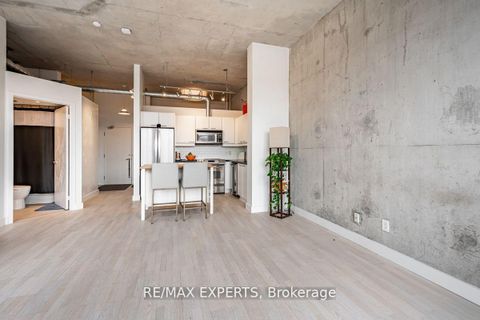 Photo 14 at 411 - 955 QUEEN Street W, Niagara, Toronto
