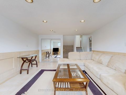 Photo 43 at 26 Donnalyn Drive, Newtonbrook West, Toronto