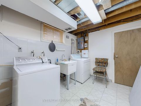Photo 45 at 26 Donnalyn Drive, Newtonbrook West, Toronto