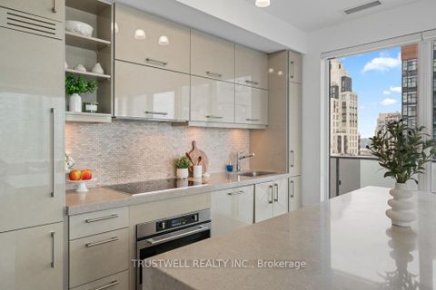 Photo 27 at 2410 - 1080 Bay Street, Bay Street Corridor, Toronto